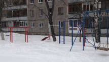 Площадка для воркаута в городе Нижний Новгород №6111 Маленькая Современная фото