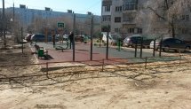 Площадка для воркаута в городе Люберцы №6375 Маленькая Современная фото