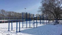 Площадка для воркаута в городе Уссурийск №8236 Средняя Современная фото