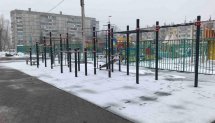 Площадка для воркаута в городе Бийск №8323 Большая Современная фото
