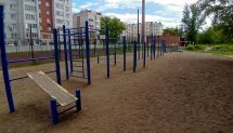Площадка для воркаута в городе Казань №8606 Средняя Современная фото