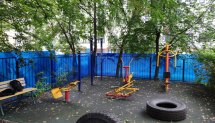 Площадка для воркаута в городе Москва №8714 Маленькая Современная фото