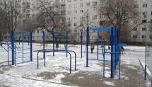 Площадка для воркаута в городе Харьков №9396 Средняя Современная фото
