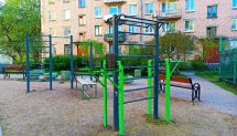 Площадка для воркаута в городе Кронштадт №11860 Средняя Современная фото