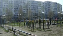 Площадка для воркаута в городе Ростов-на-Дону №5440 Средняя Современная фото