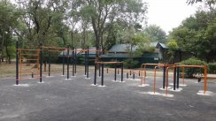 Площадка для воркаута в городе Ейск №5622 Средняя Хомуты фото