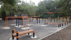 Площадка для воркаута в городе Ейск №5622 Средняя Хомуты фото