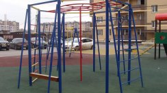 Площадка для воркаута в городе Ростов-на-Дону №5851 Маленькая Современная фото