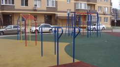 Площадка для воркаута в городе Ростов-на-Дону №5851 Маленькая Современная фото