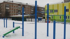 Площадка для воркаута в городе Сергиев Посад №6056 Средняя Современная фото