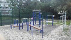 Площадка для воркаута в городе Самара №5372 Маленькая Современная фото