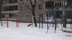 Площадка для воркаута в городе Нижний Новгород №6111 Маленькая Современная фото