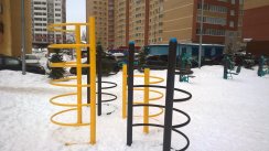 Площадка для воркаута в городе Химки №6044 Маленькая Современная фото