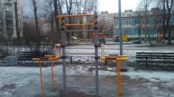 Площадка для воркаута в городе Санкт-Петербург №6239 Маленькая Современная фото