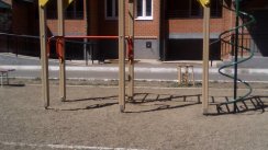 Площадка для воркаута в городе Чита №6638 Маленькая Современная фото