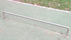 Площадка для воркаута в городе Франкфурт №7112 Маленькая Современная фото