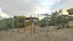 Площадка для воркаута в городе Чита №7295 Средняя Современная фото