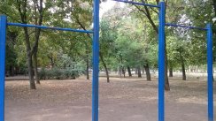 Площадка для воркаута в городе Николаев №7351 Маленькая Современная фото