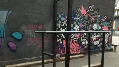 Площадка для воркаута в городе Москва №7629 Маленькая Современная фото