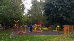 Площадка для воркаута в городе Москва №6532 Маленькая Современная фото