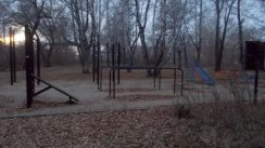 Площадка для воркаута в городе Челябинск №7873 Средняя Современная фото