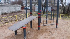 Площадка для воркаута в городе Торжок №7980 Маленькая Современная фото