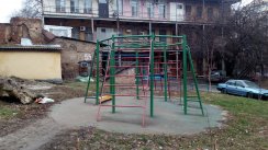 Площадка для воркаута в городе Ростов-на-Дону №7991 Маленькая Современная фото