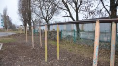 Площадка для воркаута в городе Курчатов №8075 Средняя Советская фото