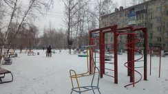 Площадка для воркаута в городе Чита №8208 Большая Современная фото