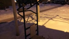 Площадка для воркаута в городе Санкт-Петербург №8229 Маленькая Современная фото