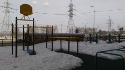 Площадка для воркаута в городе Долгопрудный №8356 Средняя Современная фото