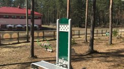 Площадка для воркаута в городе Кохтла-Ярве №8402 Маленькая Современная фото