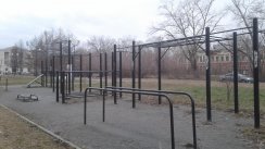 Площадка для воркаута в городе Челябинск №8420 Средняя Современная фото