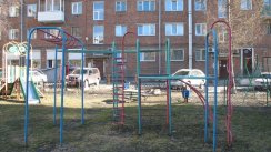 Площадка для воркаута в городе Новосибирск №8425 Маленькая Современная фото