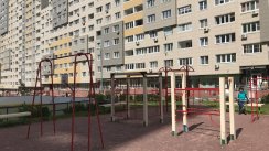 Площадка для воркаута в городе Балашиха №8637 Маленькая Современная фото