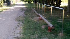 Площадка для воркаута в городе Бад-Хомбург №8712 Средняя Современная фото