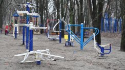 Площадка для воркаута в городе Днепр №8727 Средняя Современная фото