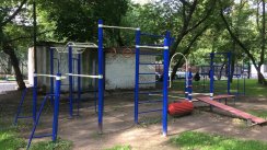 Площадка для воркаута в городе Москва №8792 Средняя Современная фото