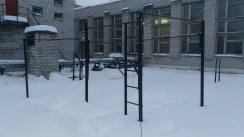 Площадка для воркаута в городе Великий Новгород №9331 Маленькая Современная фото