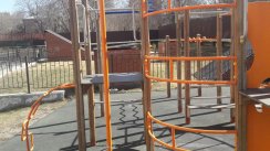 Площадка для воркаута в городе Новосибирск №9531 Маленькая Современная фото