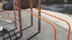 Площадка для воркаута в городе Новосибирск №9531 Маленькая Современная фото