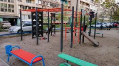 Площадка для воркаута в городе Киев №9572 Маленькая Современная фото