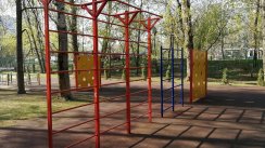 Площадка для воркаута в городе Москва №9610 Средняя Современная фото