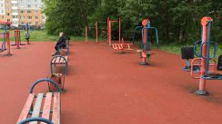 Площадка для воркаута в городе Санкт-Петербург №9698 Средняя Современная фото