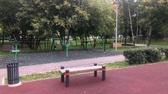 Площадка для воркаута в городе Москва №10040 Маленькая Современная фото