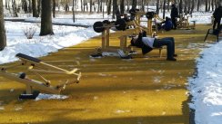 Площадка для воркаута в городе Москва №10540 Большая Современная фото