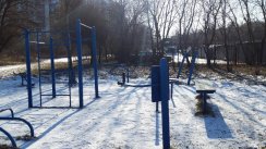 Площадка для воркаута в городе Москва №10611 Маленькая Современная фото