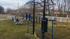 Площадка для воркаута в городе Озёрск №10680 Маленькая Современная фото