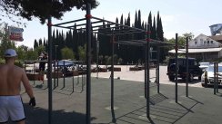 Площадка для воркаута в городе Сочи №10905 Средняя Современная фото