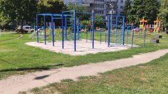 Площадка для воркаута в городе Харьков №10919 Маленькая Современная фото